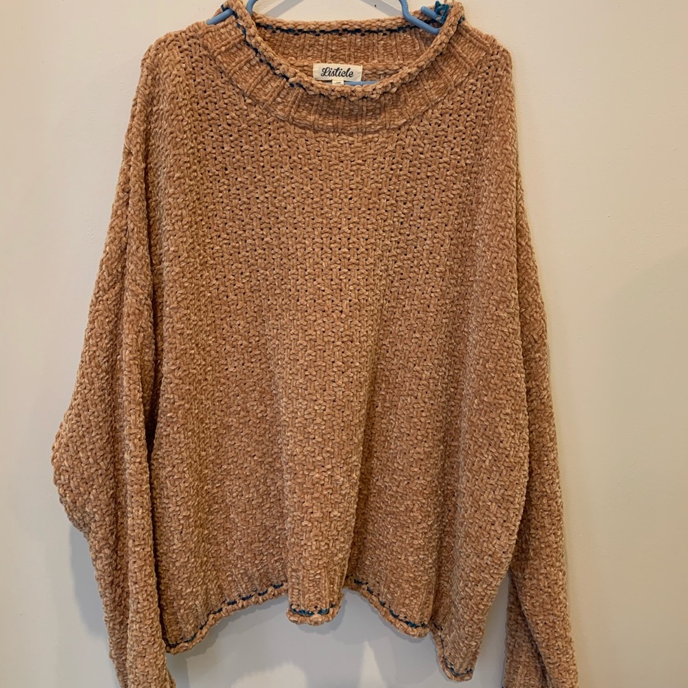 Listicle chunky sweater. Worn once.
